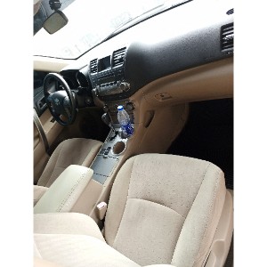 Toyota Highlander 08 model