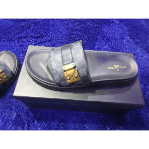 Premium Louis Vuitton Slides