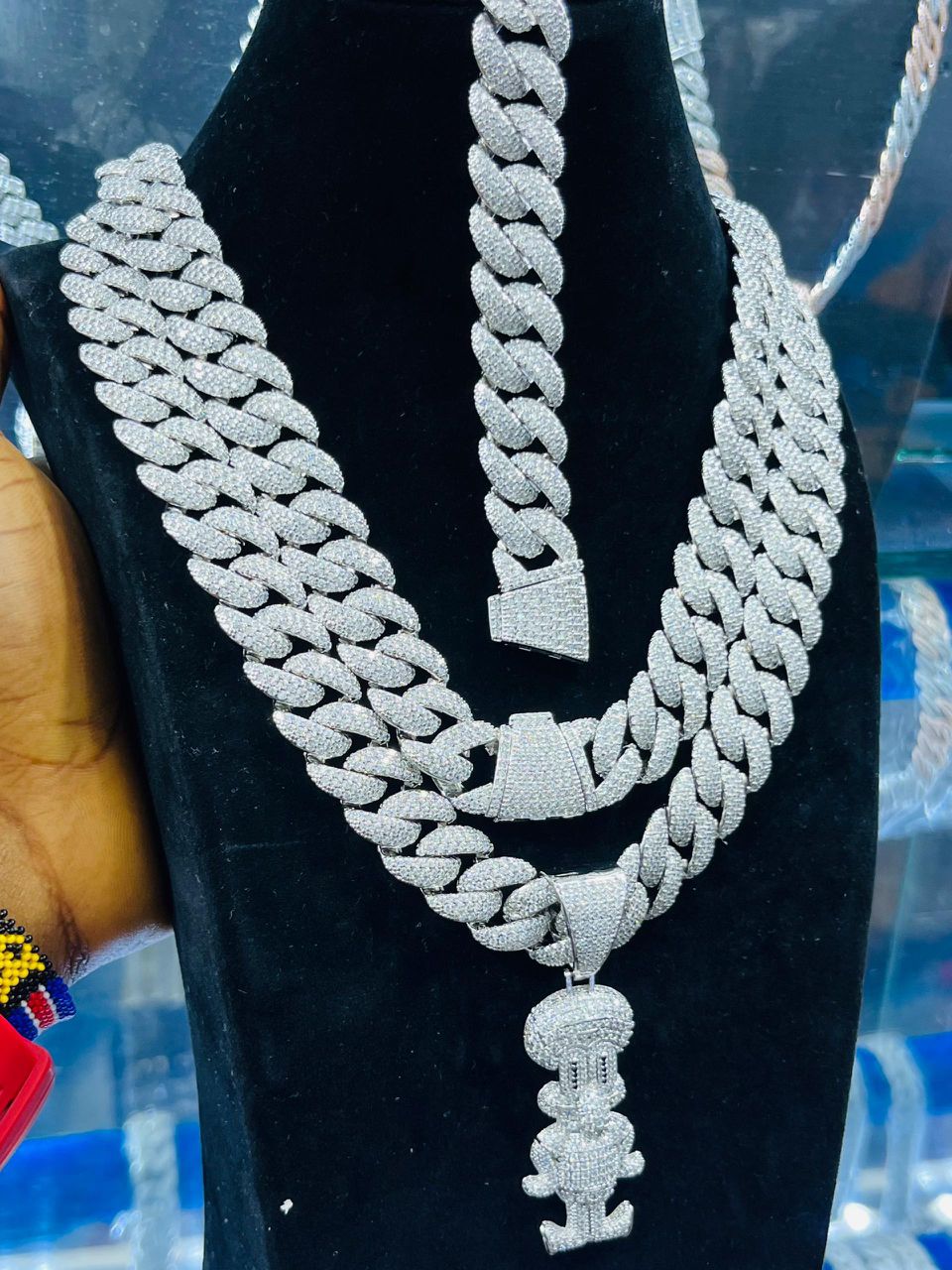 20 Inches Pendant And Necklace And Bangle