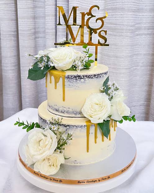 2 Steps Wedding Cakes
