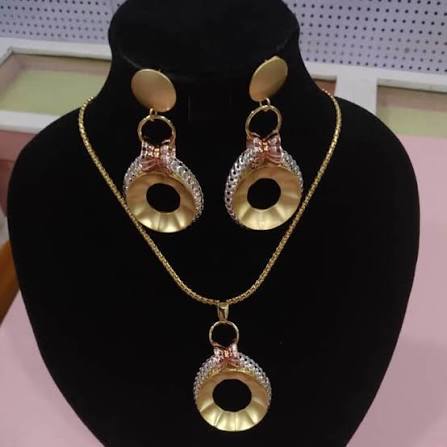 Simple Design Necklace